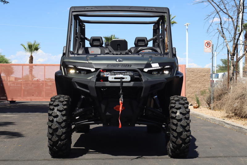 2026 Can-Am® Defender MAX X mr HD11 with half-doors - Image 5