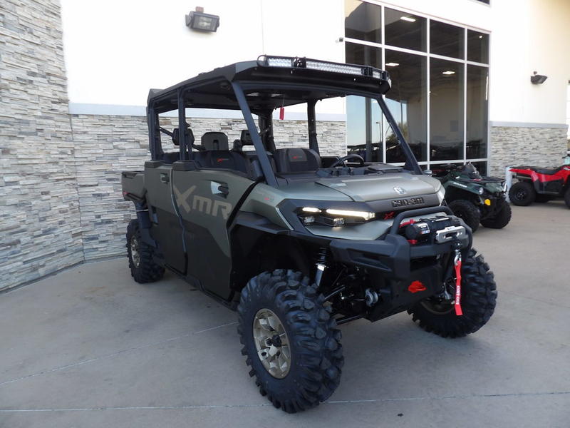 2026 Can-Am® Defender MAX X mr HD11 with half-doors - Image 4