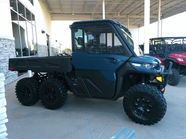 2026 Can-Am® Defender 6x6 Limited HD10 - Image 2
