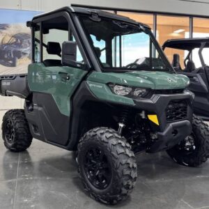 2026 Can-Am® Defender DPS CAB HD9 Compass Green