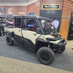 2026 Can-Am® Defender MAX Limited HD11 Desert Tan & Carbon Black