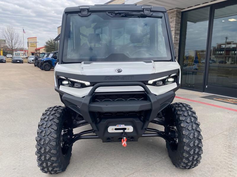 2026 Can-Am® DEFENDER LIMITED CAB HD11 - Image 4