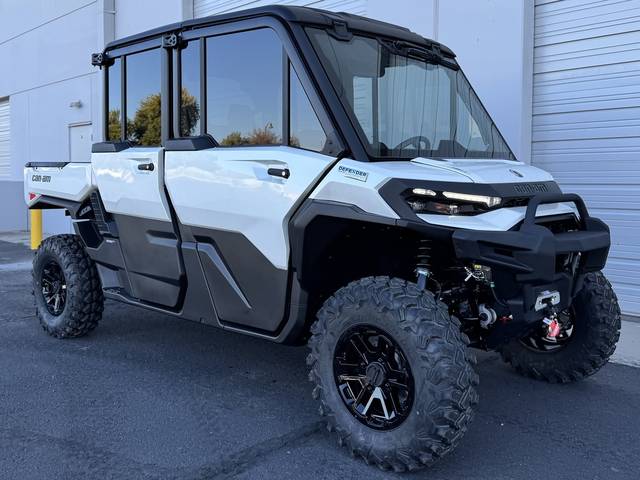 2026 Can-Am® Defender MAX Limited HD11